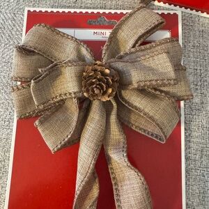 NWOT SET OF 3 BOWS CHRISTMAS DECOR